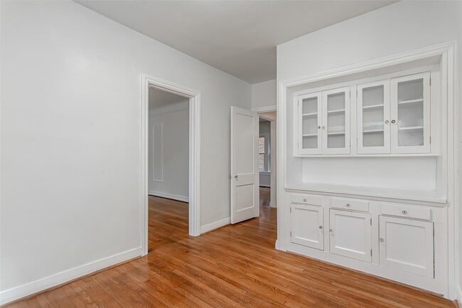 Building Photo - 4204 Prescott Ave