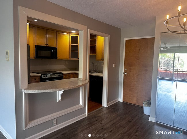 Building Photo - 64 Oxbow Dr