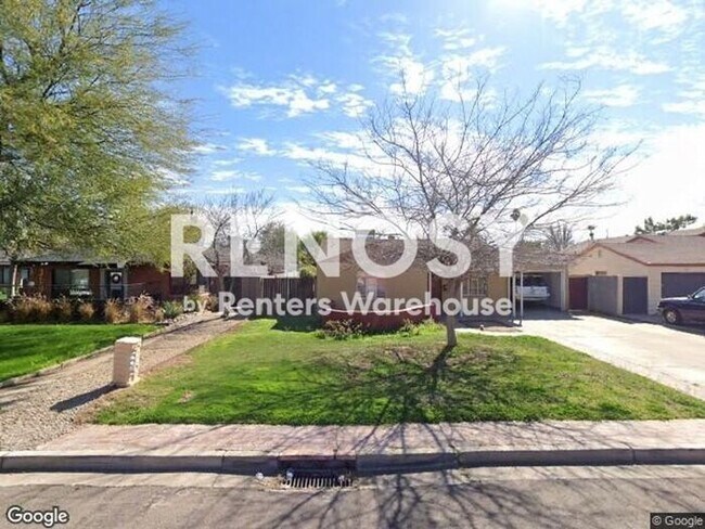 Building Photo - Updated 3 Br 2 Ba 1 Cg Home Near Camelback and 3rd Ave in Central Phoenix