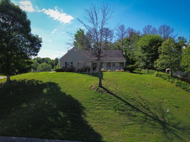 Building Photo - Coming Soon.....Gorgeous 3br 2bath home, beautiful front porch and spacious yard!!