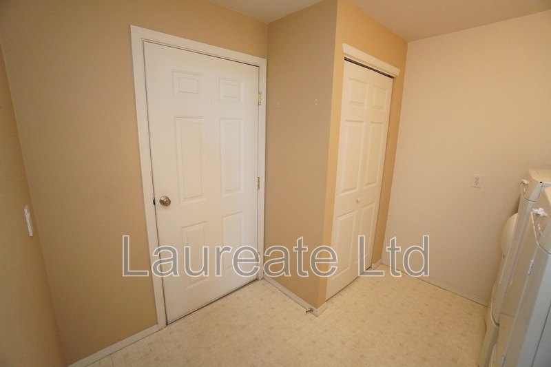 Building Photo - 6414 Silver Mesa Dr