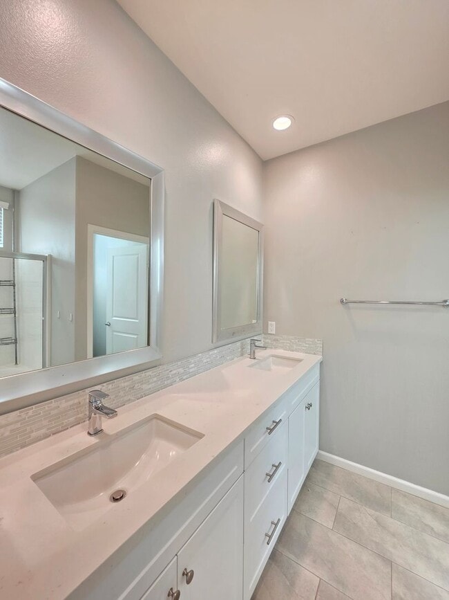 Building Photo - 14910 Castille Way