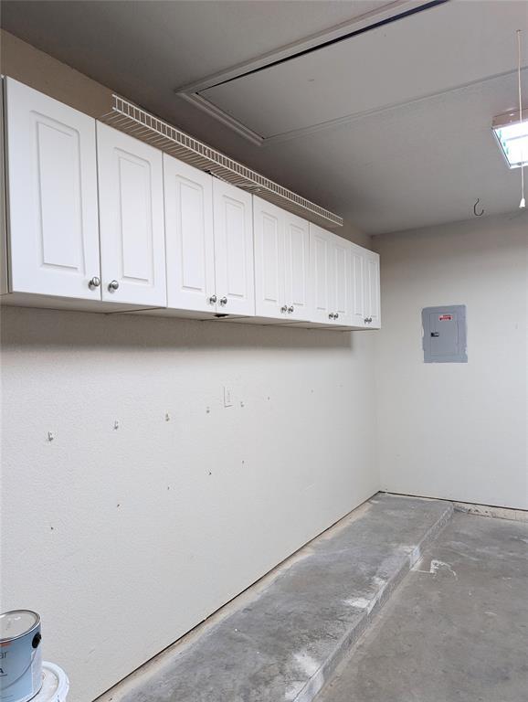 Building Photo - 2604 Southern Hills Dr