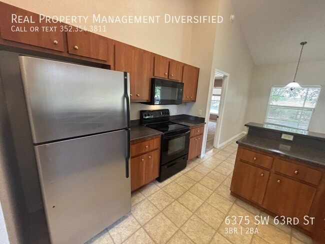 Building Photo - 6375 SW 63rd St