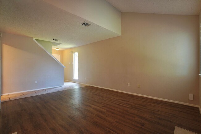 Building Photo - 7602 Woodstone Cove