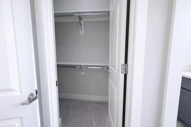 Building Photo - 10806 Warwana Rd