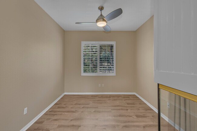 Building Photo - 3183 Dehesa Rd