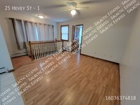 Building Photo - Super Spacious 4 bedroom 2 bath 2 levels o...