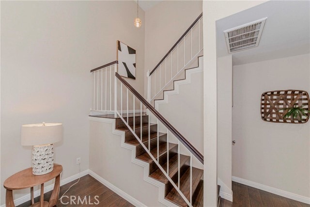 Building Photo - 2422 Coventry Cir