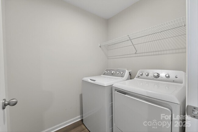 Building Photo - 5803 Camp Ct