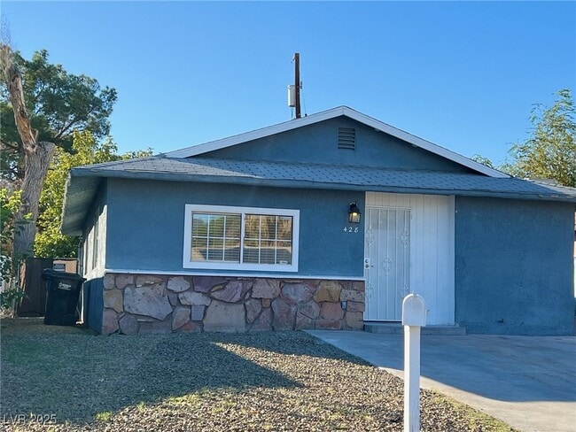 Primary Photo - 428 S Beaumont St