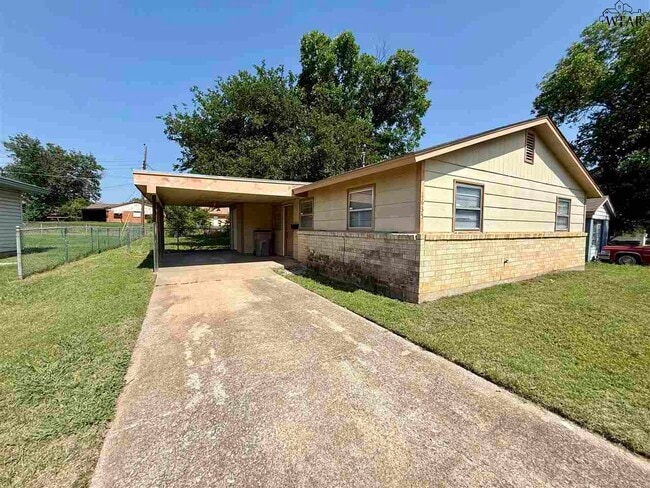 Primary Photo - 1635 Sumner Terrace