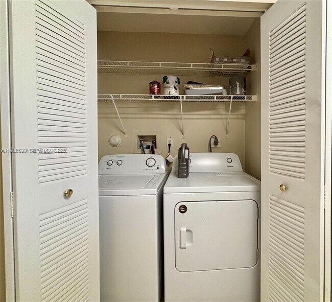 Building Photo - 3449 NW 44th St