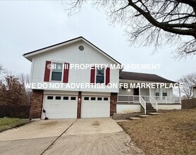 Building Photo - 1213 NE Ball Dr