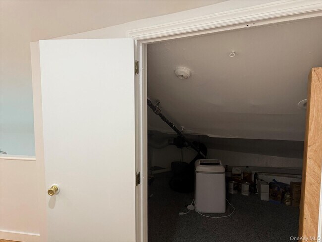 Building Photo - 400 Mt Pleasant Ave