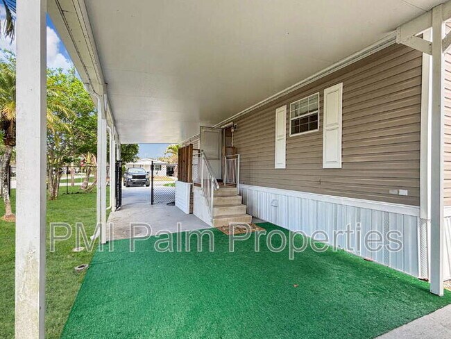 Building Photo - 7568 SE Swan Ave