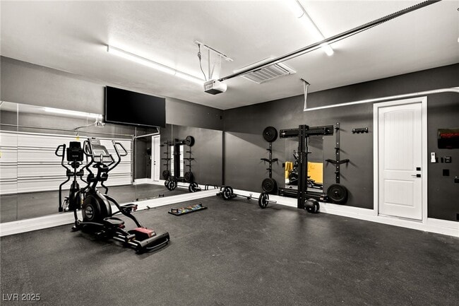 Building Photo - 4039 Villa Rafael Dr