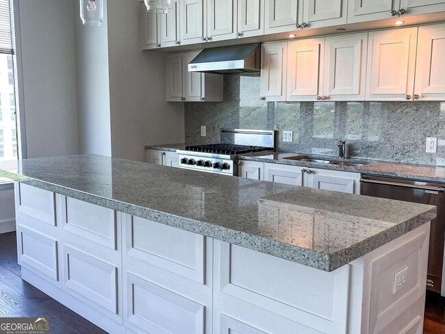 Building Photo - 1820 Peachtree St NW