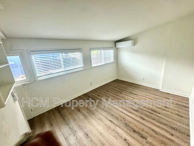 Building Photo - 1570 Locust St