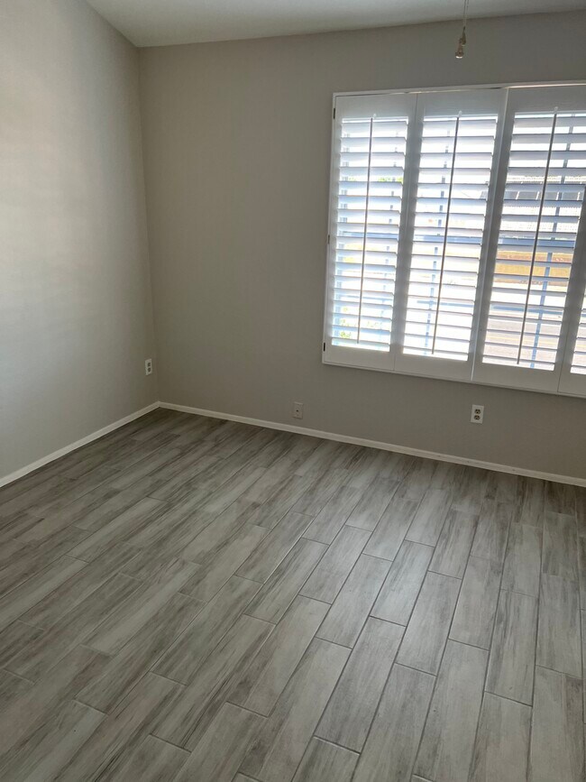 Bedroom 2 - 7977 W Wacker Rd