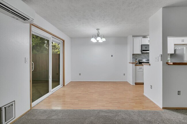 Building Photo - South Hill Puyallup 3 bed/2bth Home