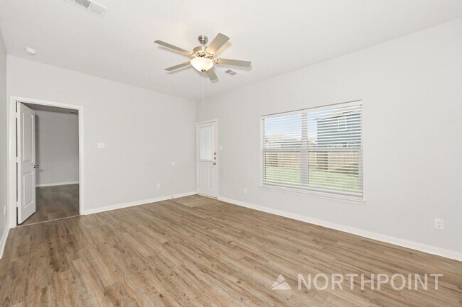 Building Photo - 5 BR/2.5BA | Updated Single Family Home | 2-Car Garage Parking | In Venus!