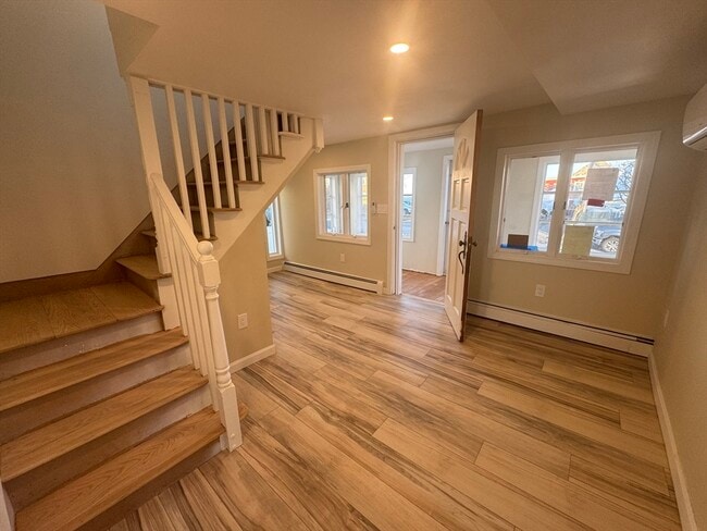 Building Photo - 2 Sea Ave