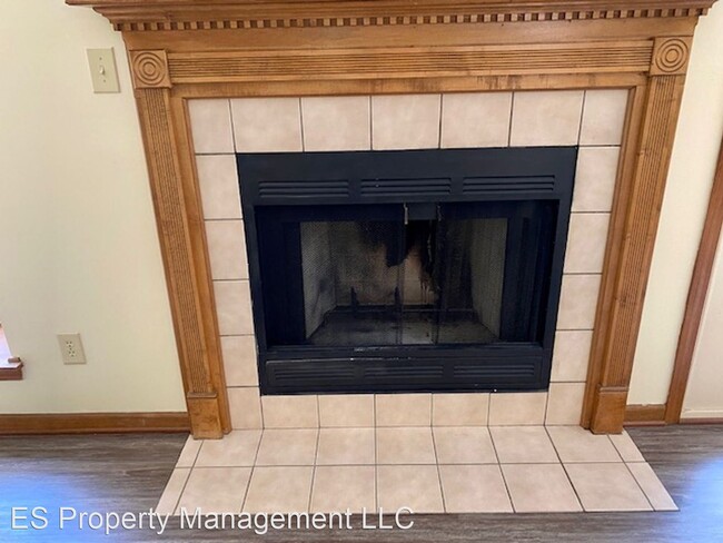 Building Photo - 2 br, 2.5 bath House - 5405 Bay Harbor Drive