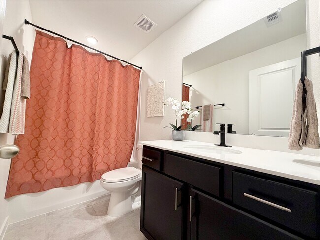 Building Photo - 4724 Peony Grn Dr