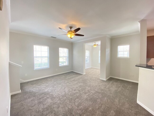 Building Photo - 760 Siena Palm Dr