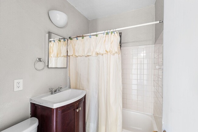 Building Photo - SOUTH TAMPA HOME FOR RENT!