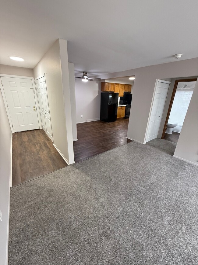 C307 - AVAILABLE NOW - The Red Lion