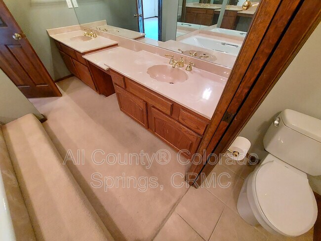 Building Photo - 134 Miramar Dr
