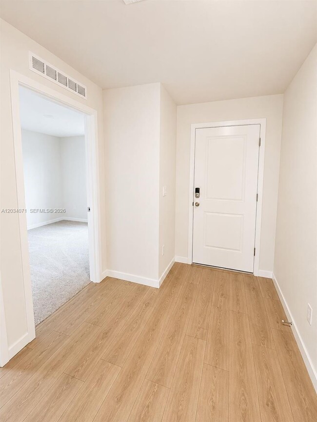 Building Photo - 544 Ilaria Ct