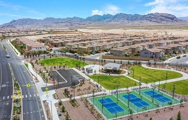 Building Photo - 8055 Tank Loop St