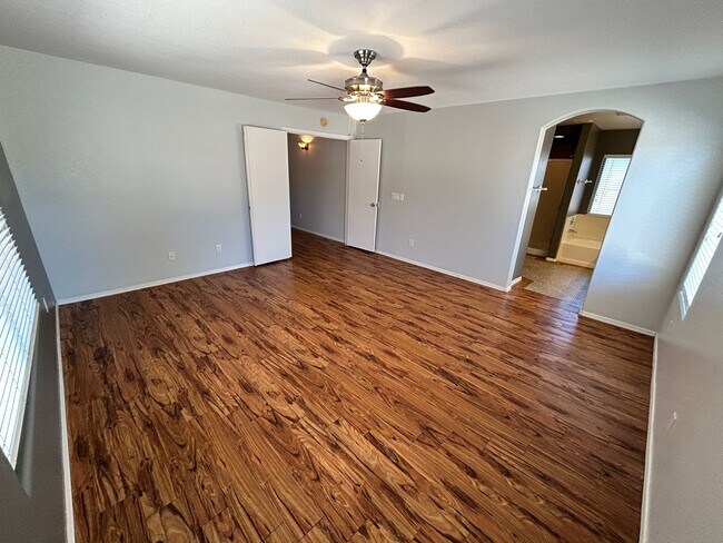 Building Photo - Single Story 3/2 N. Phoenix Home Ready 4 M...