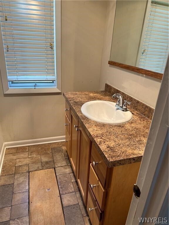 Building Photo - 7841 Transit Rd