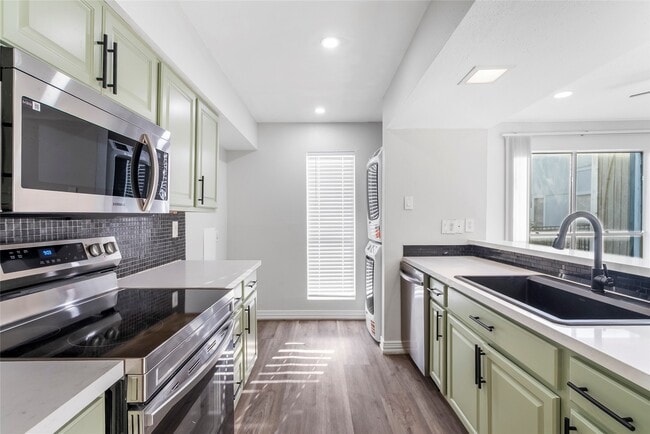 Building Photo - 781 Country Pl Dr