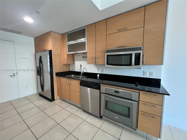 Building Photo - 60 SW 13th St