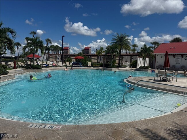 Building Photo - 15285 Grn Acrs Ave