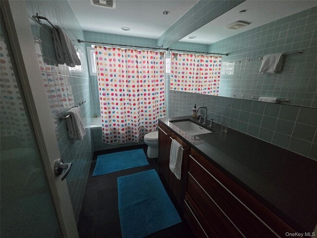 Building Photo - 100 Nantwick St