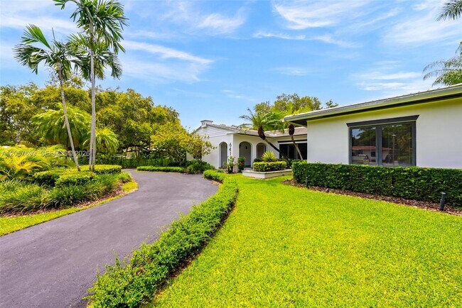 Building Photo - 641 Island Rd