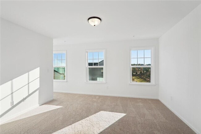 Building Photo - 727 Carmes Dr