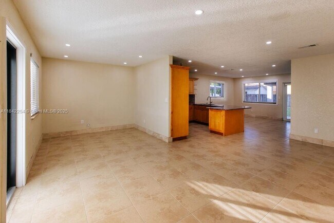 Building Photo - 8943 SW 25th St