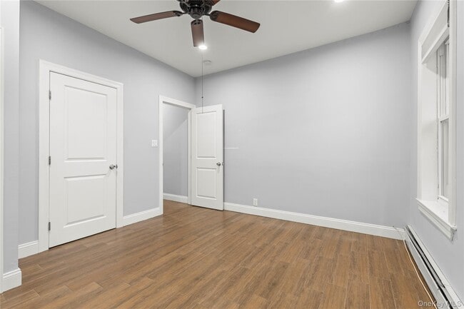 Building Photo - 148 W Walnut St