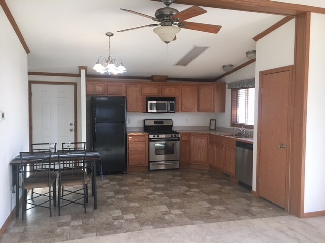 Building Photo - 4543 Montego Ave