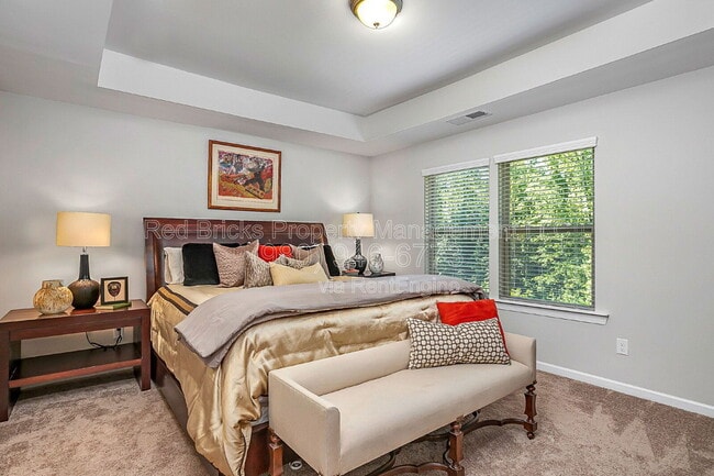 Building Photo - 9449 Glenburn Ln