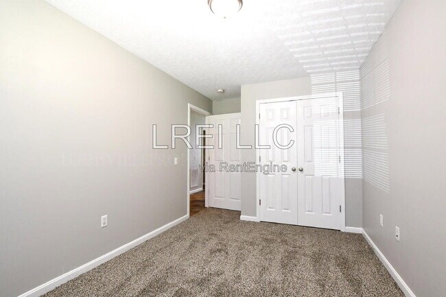 Building Photo - 306 Keeneland Dr