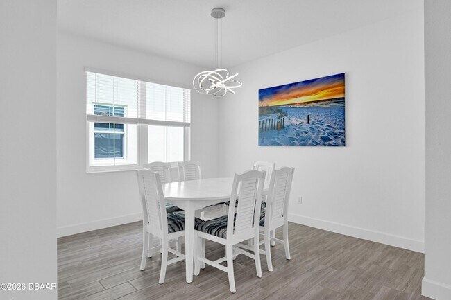 Building Photo - 243 Hang Loose Wy