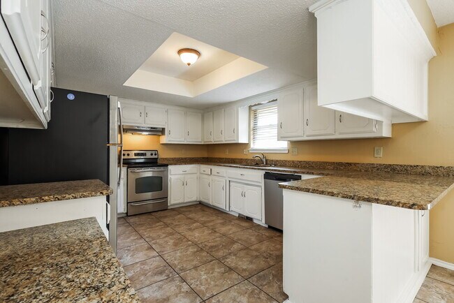 Building Photo - 10616 Basswood Canyon Rd